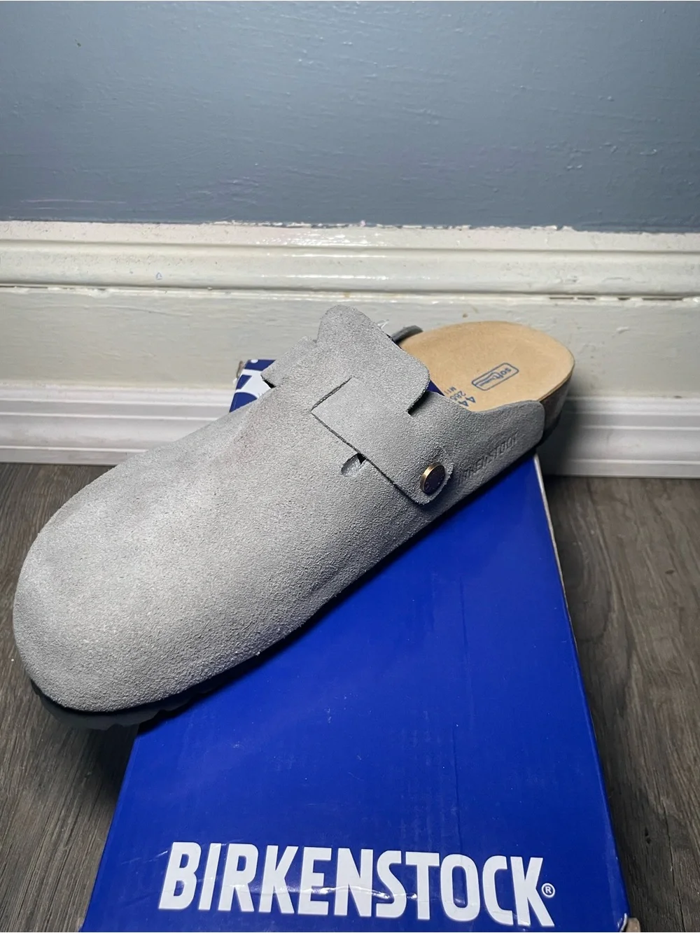 Birkenstock Boston Clog Light Grey Suede Men’s Size 10.5 / EU 44